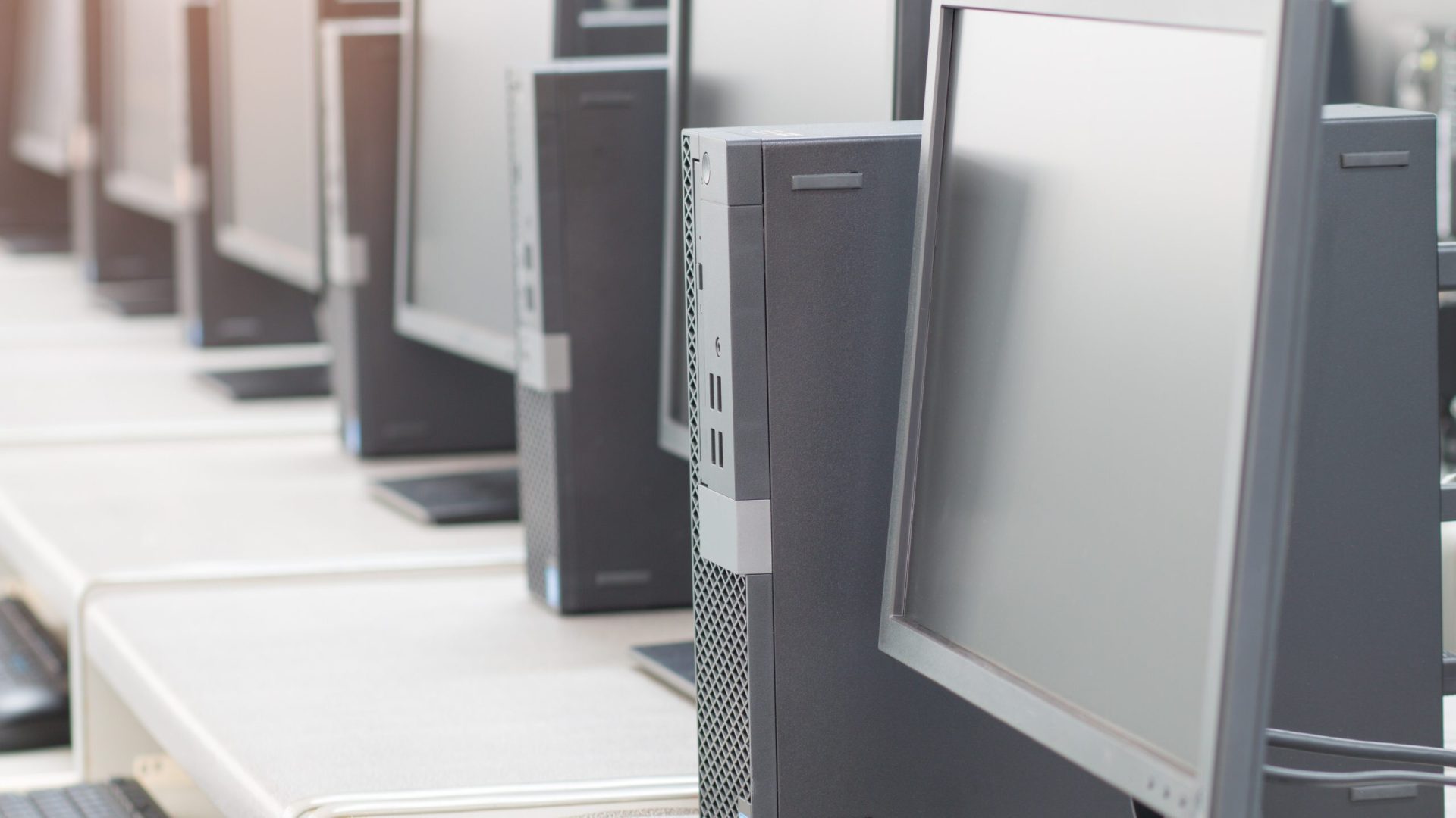 ADVANCED 5G.MIL CAPABILITIES HOSTED ON FLIGHT READY HARDWARE Tech Talk